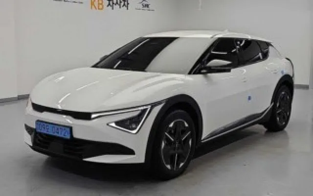 소나타뉴라이즈 중고차 더 뉴 EV6 롱레인지 2WD 매물 사진 2 - 2024/11 68,046km